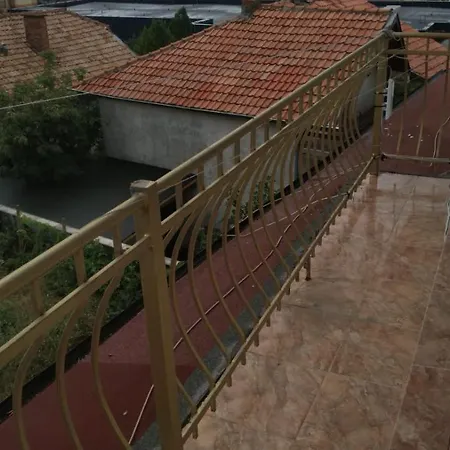 Guest house Къща За Гости Б2 *